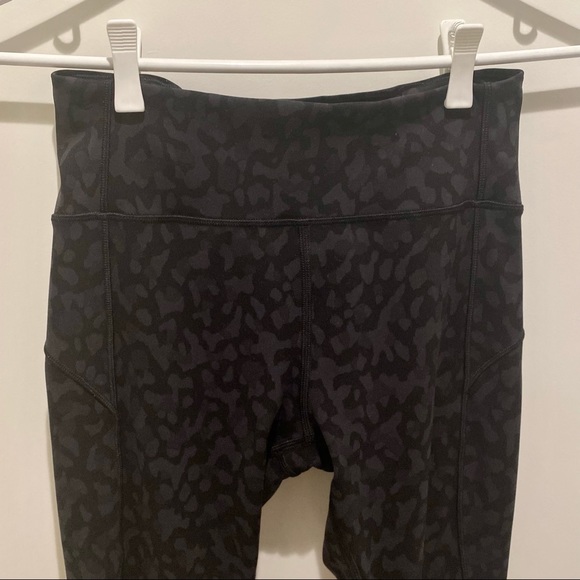 lululemon In Movement 7/8 Tight - Picture 7 of 7